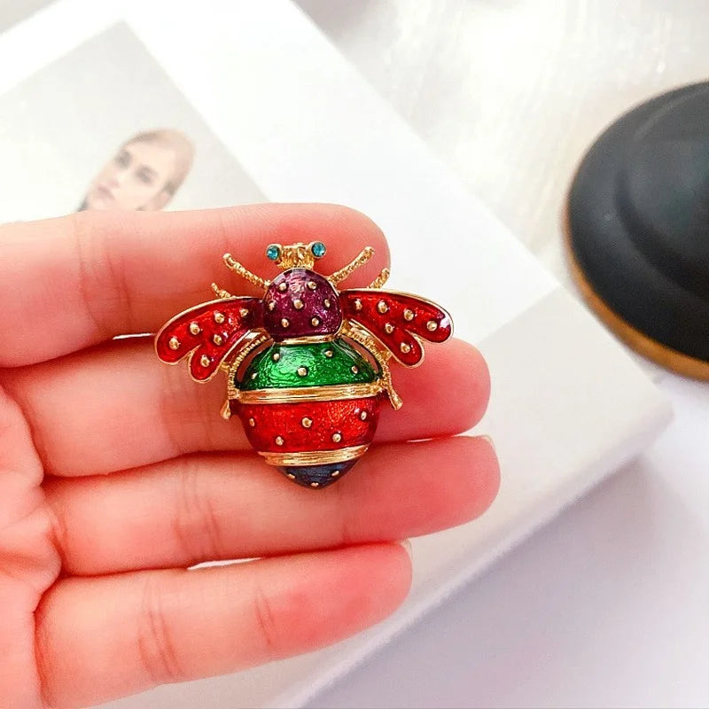 Fashion Women Enamel Bee Brooch Pin Vintage Metal Insect Creative Jewelry Accessories Drop Oil Broooches Pins Badges For Lady